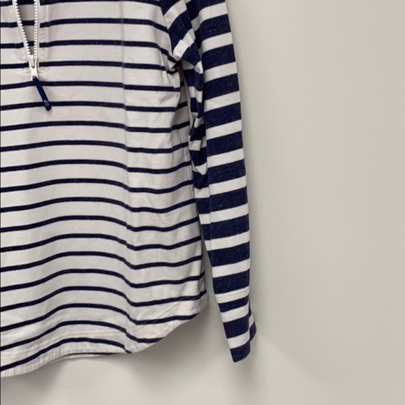 EUC Vineyard Vines half zip pullover - Picture 5 of 9